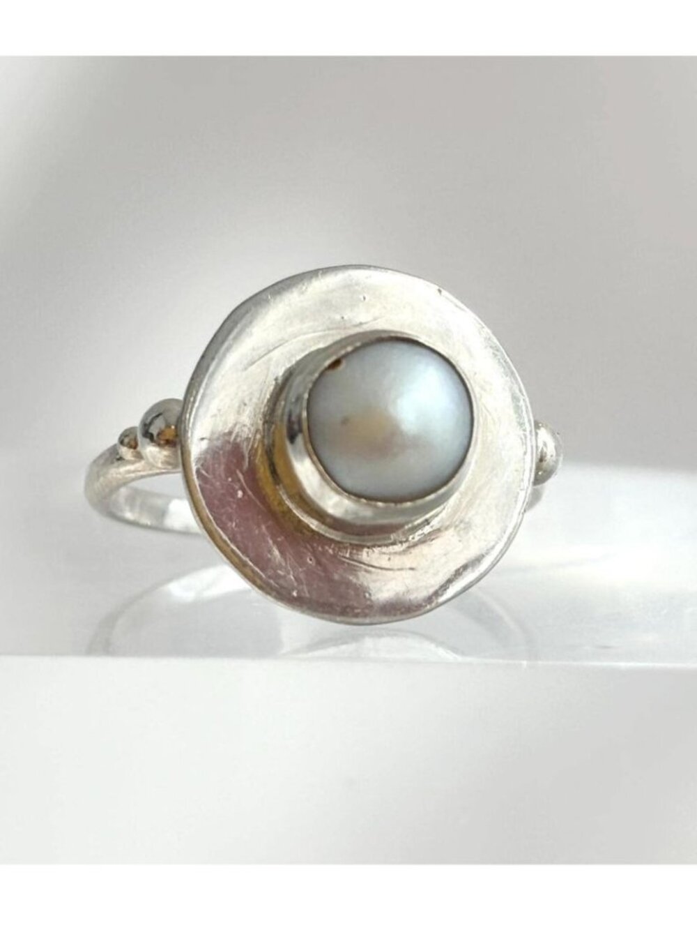 Natural Pearl Cabochon Modernist Sterling Silver 925 Vintage Ring - sz 8.25